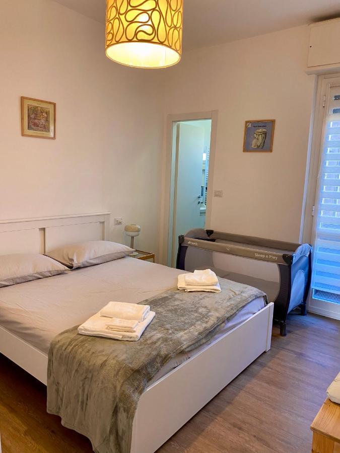 Daniela'S Spazioso Appartamento Ai Navigli Milán Exterior foto
